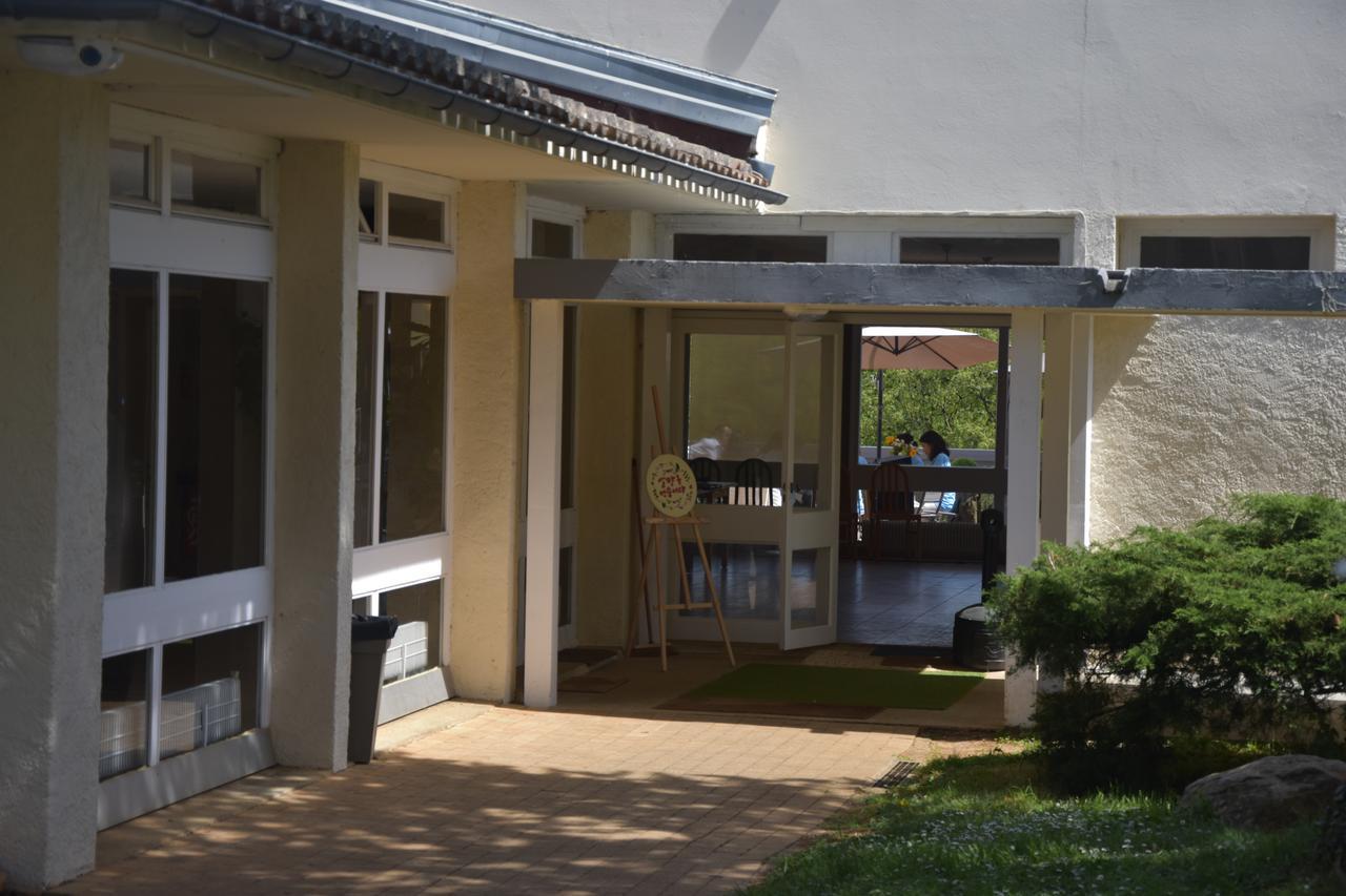 Hotel Domaine Résidentiel de Mazières à Montcabrier  Extérieur photo